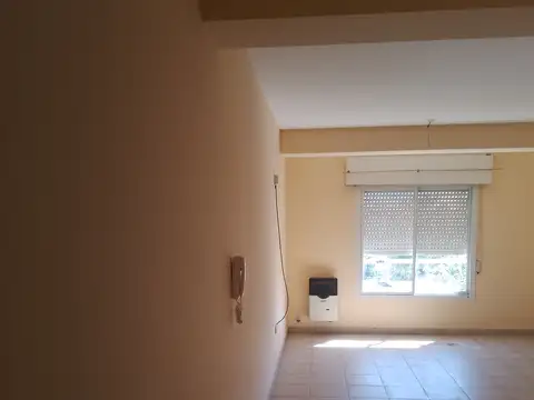 MONOAMBIENTE CENTRICO