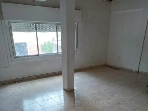 Lisandro De La Torre 416