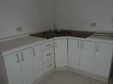 Lisandro De La Torre 416