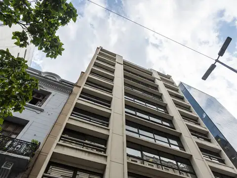 Oficina corporativa en venta con renta 