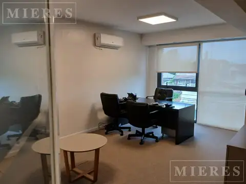 Oficina en Alquiler de 105 m2 en Lomas de San Isidro
