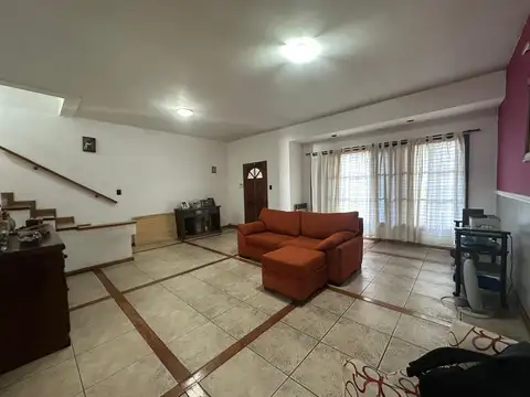 Casa en Venta en Castelar Sur, USD 180.000