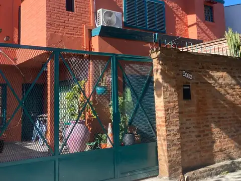 Depto Tipo Casa en Venta de 6 ambientes