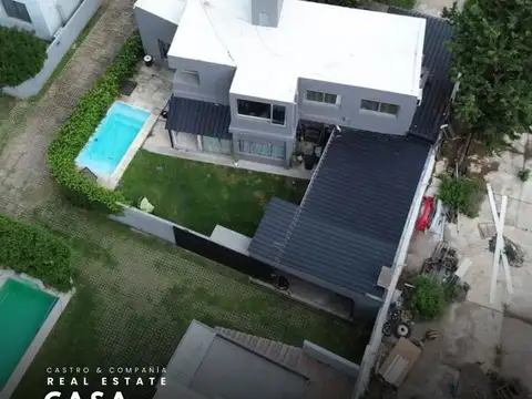 Exclusiva Casa de 4 Dormitorios con Piscina En Venta – Costa Azul Norte, Villa Carlos Paz