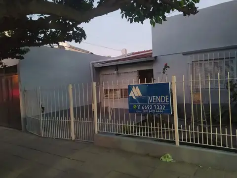 Aristóbulo Del Valle 3700