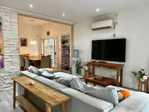 Depto Tipo Casa en Venta de 5 dormitorios