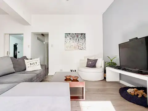 Pje San Carlos 3600 - Casa en venta de 4 dormitorios - Rosario, Echesortu