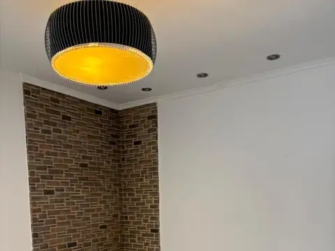 Casa en venta en Temperley