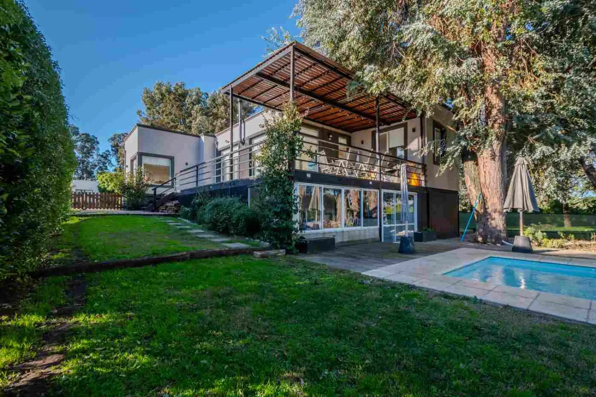 CASA 3 AMB CON PILETA EN BARRANCAS SAN BENITO