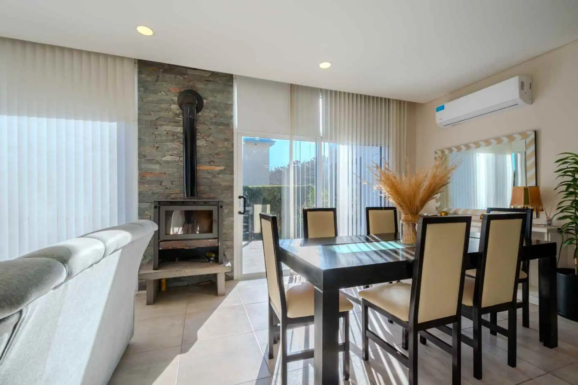 CASA 3 AMB CON PILETA EN BARRANCAS SAN BENITO