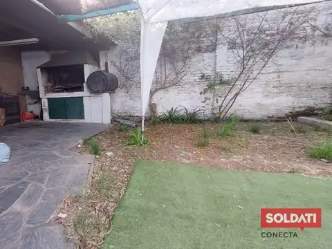 Casa 3 ambientes con 1 baño