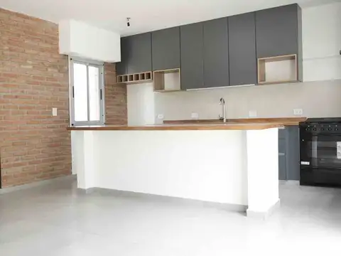 calle 12 e/ 422 y 423 400