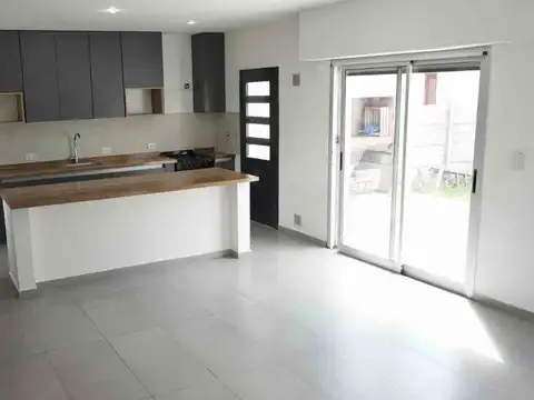 CASA EN ALQUILER EN VILLA ELISA
