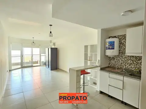 Amplia oficina monoambiente moderna al contrafrente con balcon aterrazado en excelente ubicación!!