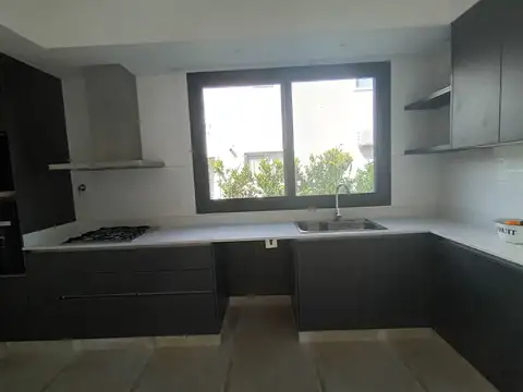VENTA CASA ESTRENAR MANZANARES PILAR B SANTA CLARA