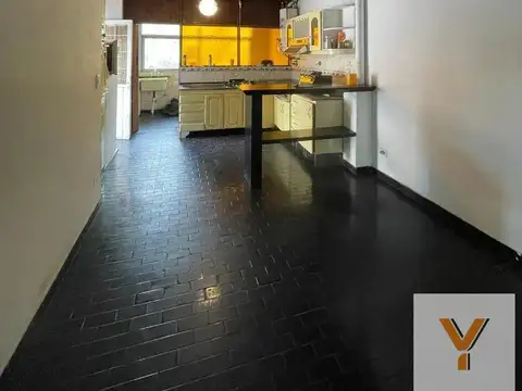 Depto Tipo Casa en Venta 50 años