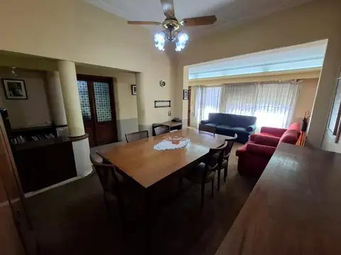 C. MADERO CASA 5 AMB PRECIO CONVENIENTE