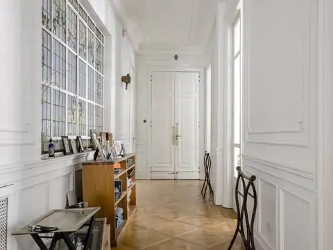 Departamento 8 ambientes con 2 baños