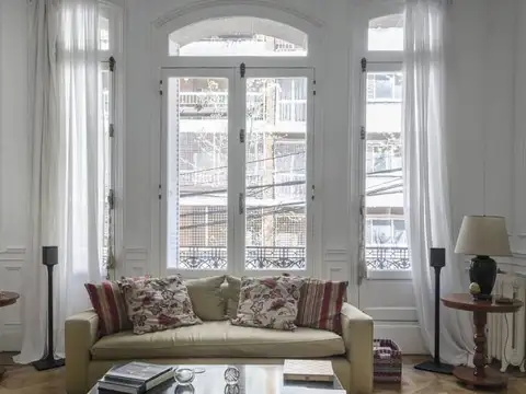 Riobamba 1100, Piso 1