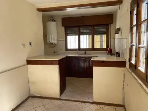 Casa 7 ambientes con 3 baños
