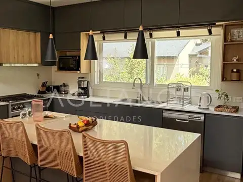 Casa en Venta en Arenas del Sur, USD 420.000