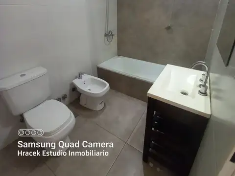 Departamento en Alquiler con 1 cocheras