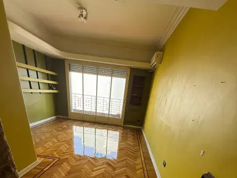 Caballito Norte, Juan B Justo al 4000, s/piso 3 Amb 75 m", Cfte.Bcón, 2 Dorm.impec