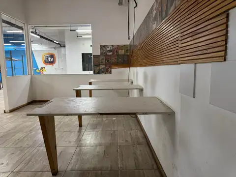 LOCAL EN ALQUILER  PLANTA BAJA–  220m² | Ramos Mejía Norte c/Estructura Modificable