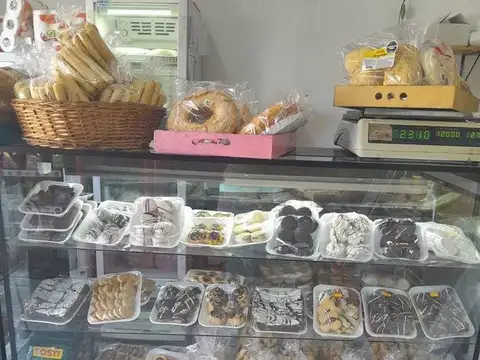 VENTA FDO DE COMERCIO PANADERIA EN L DE SAN ISIDRO