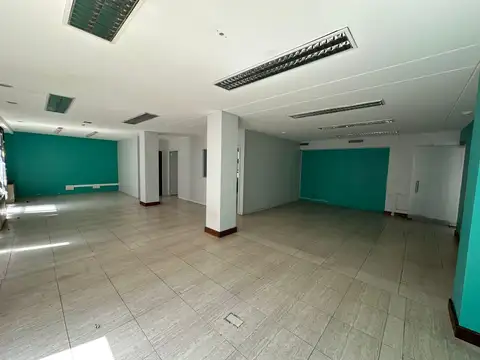 Oficina en Venta con 1 cochera
