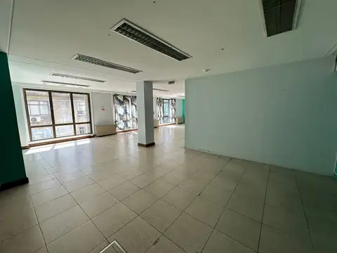 Oficina Monoambiente con 2 baños