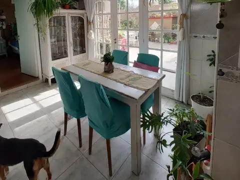 Av Independencia 900