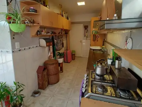 Departamento 4 ambientes con 2 baños