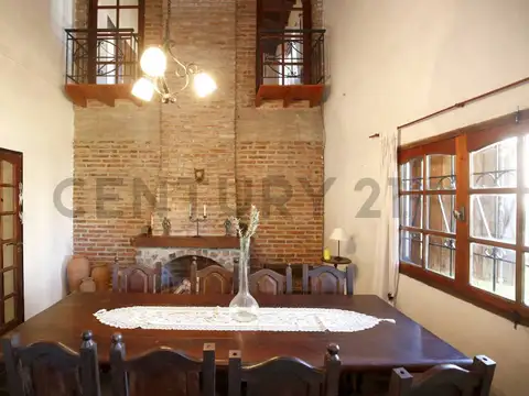 16bis e/488 y 489 4300, Piso 0