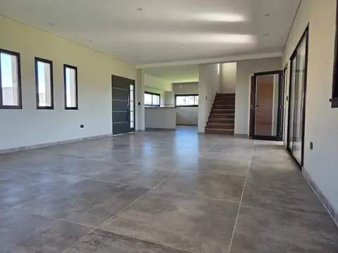 Casa en Alquiler anual en Club de Campo Horizontes al Sur corredor verde Canning San Vicente