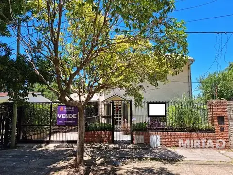 Casa en venta en Funes Calvo 1903