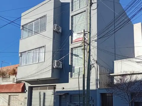Pasaje Insua al 300
