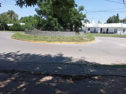 CASA EN VENTA SOBRE TERRENO DE MIL METROS CUADRADOS