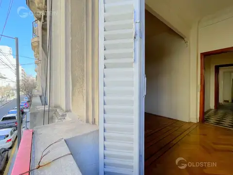 Depto Tipo Casa en Venta 80 años