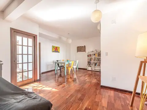 Depto Tipo Casa en Venta de 4 ambientes