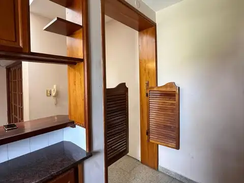 Casa en Alquiler con 1 cochera