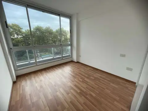 Departamento en Alquiler en Ramos Mejia Sur, $ 750.000