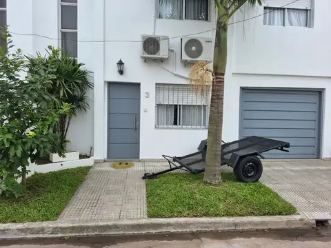 Venta de Ph tipo casa 4 amb con cochera.