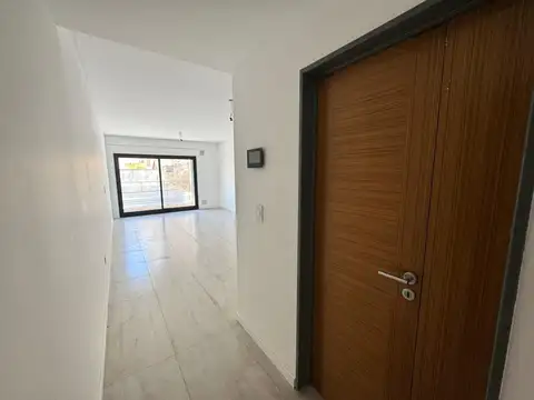 Emilio Lamarca 2100, Piso 1