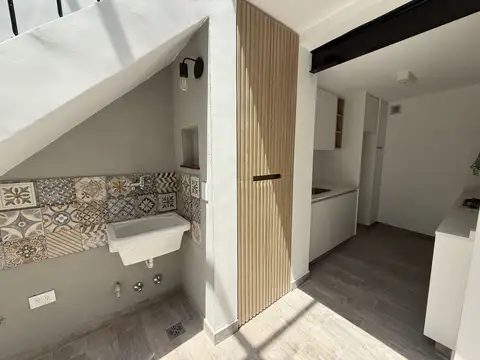 Depto Tipo Casa en Venta en Caballito, USD 195.000