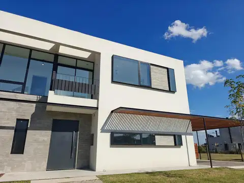 Casa en Venta en San Sebastian, USD 265.000