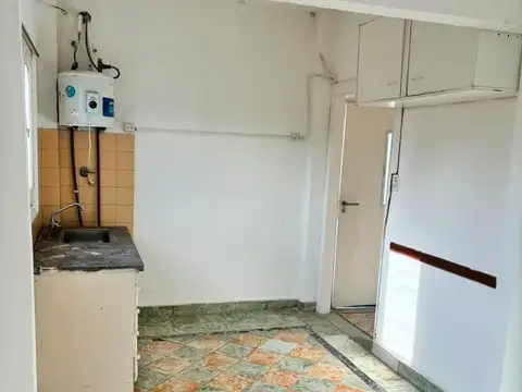 Depto Tipo Casa 2 ambientes con 1 baño