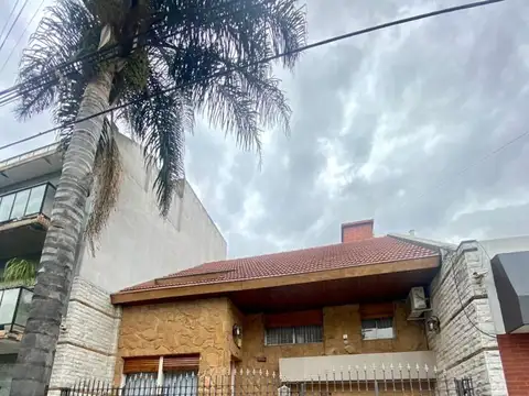 Casa - Venta - Argentina, Capital Federal - Montiel 1925