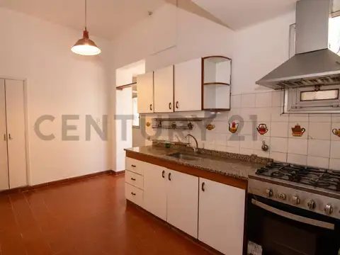 VENTA-PERMUTA DEPARTAMENTO 5 AMBIENTES SUPER LUMINOSO -  RECOLETA