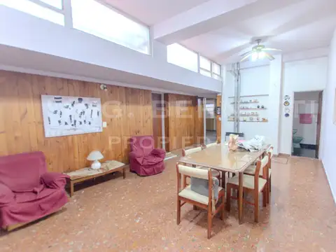 Casa en Venta en Villa Pueyrredon, USD 230.000